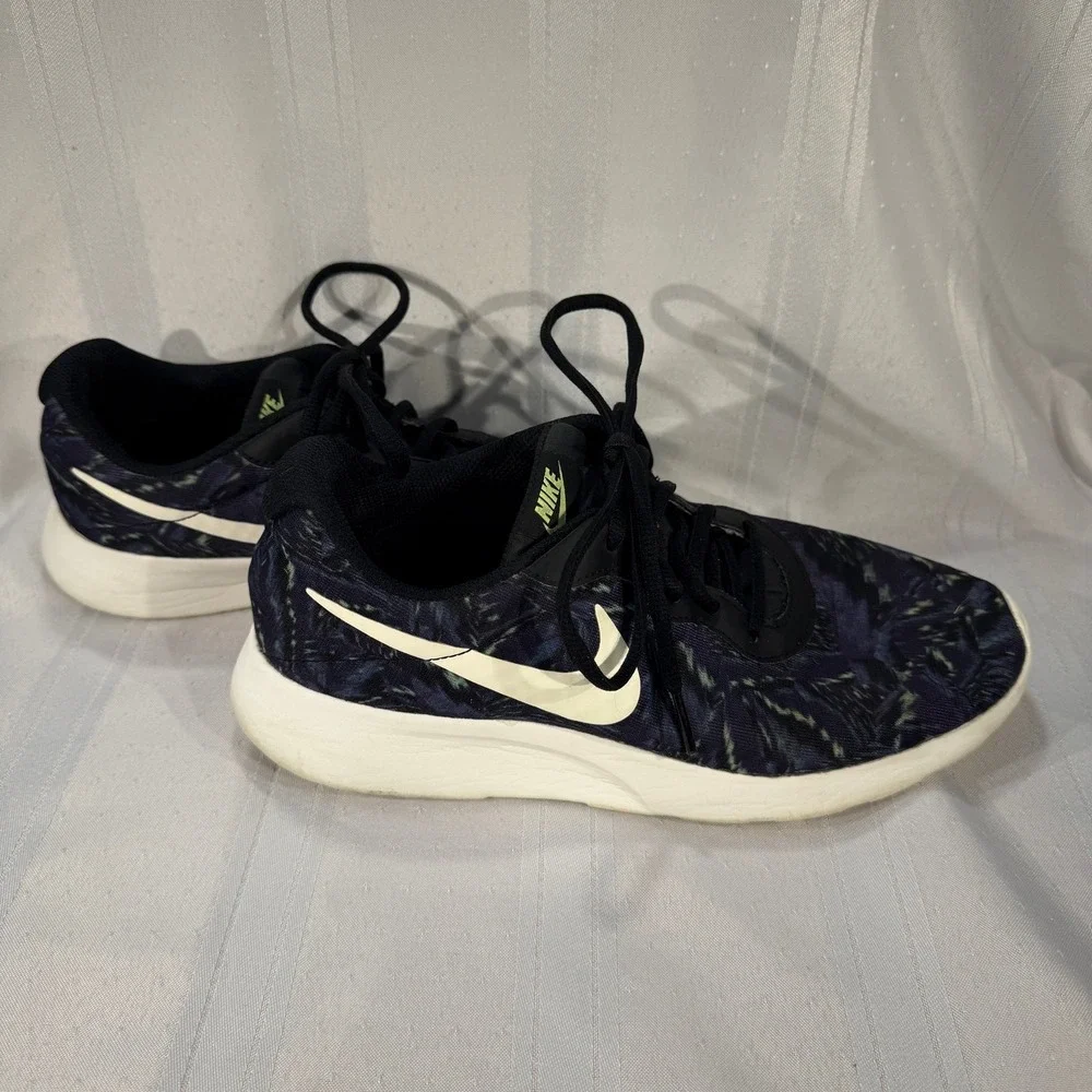 Nike Dual Tone Printed Running Shoes Womens‎ Size 9.5 Black Multi 820201-500